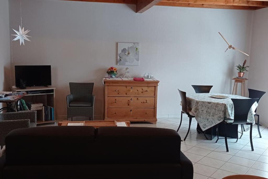 La Maison Chez Doris Et Francis Vakantiehuis